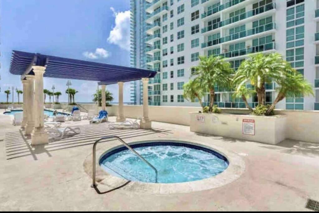 Appartement 40th Floor Priceless Unit Location *