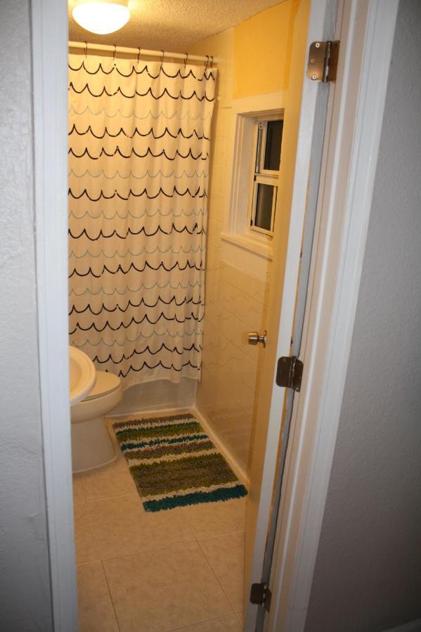 Key West Style Historic In Coconut Grove Florida The Yellow House Vakantiehuis