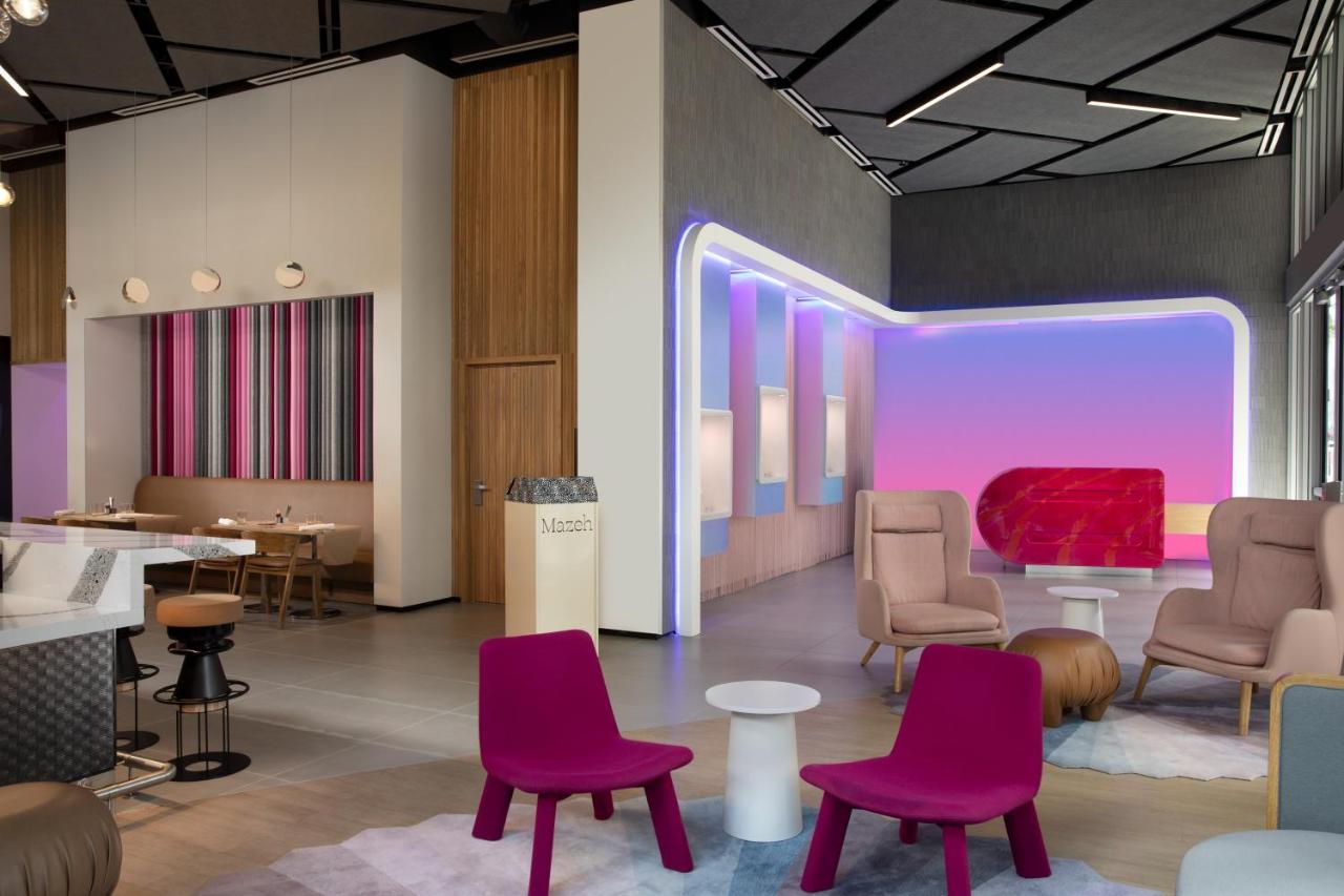 Yotel Hotel 4*