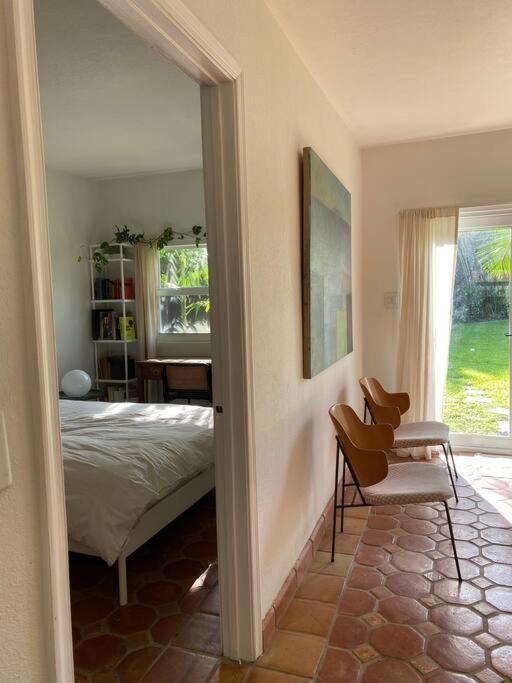 With Large Pool Holiday home *