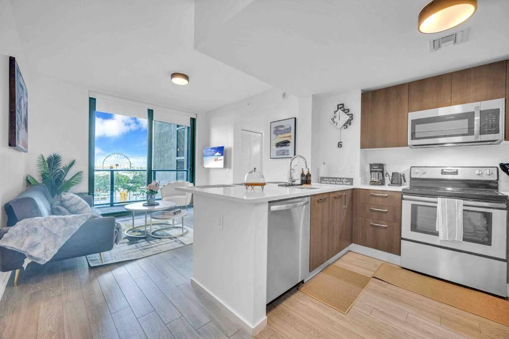 Apartment Spacious 2 Beds With Ocean View *