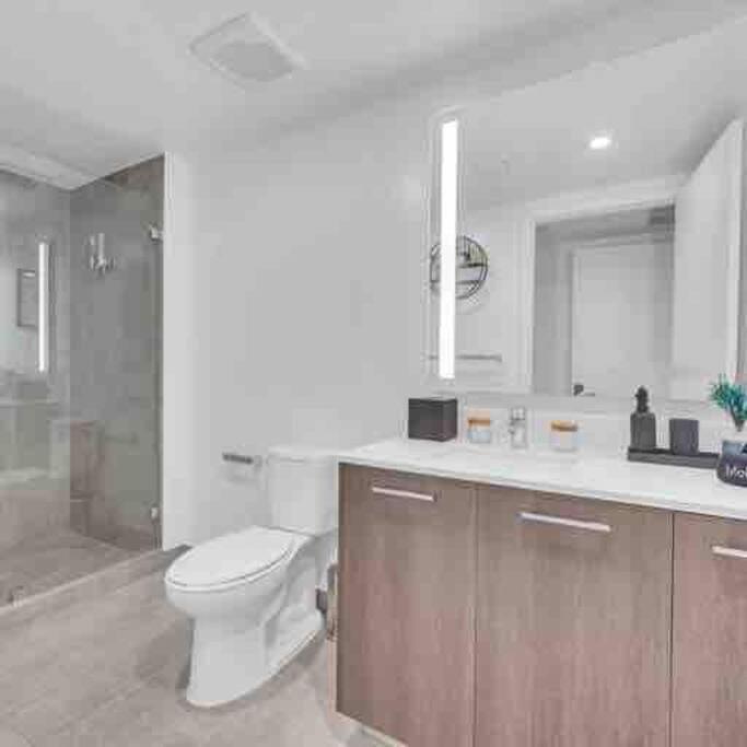 Spacious 2 Beds With Ocean View Apartment