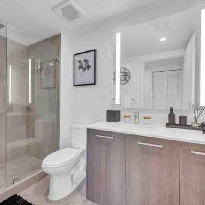 Spacious 2 Beds With Ocean View
