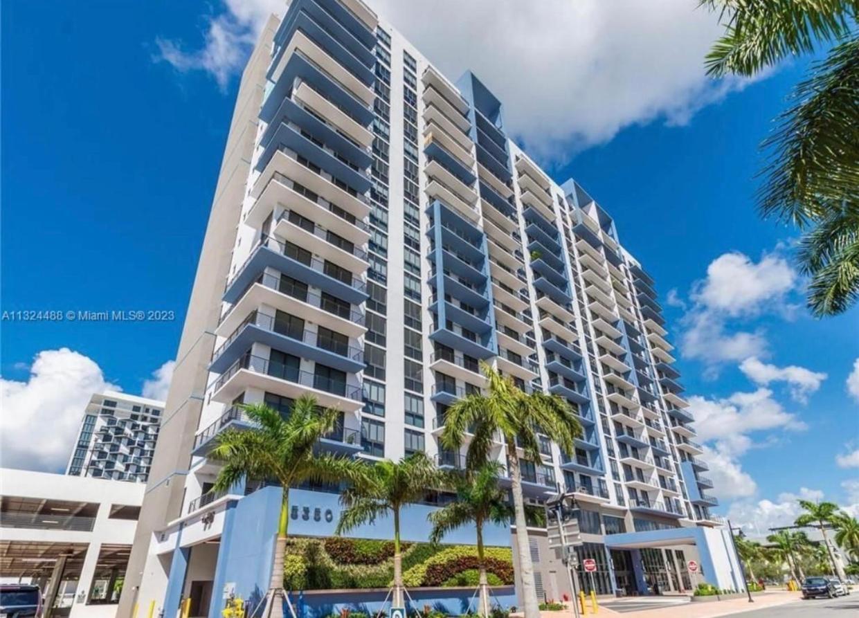 Appartement 5350 Park *