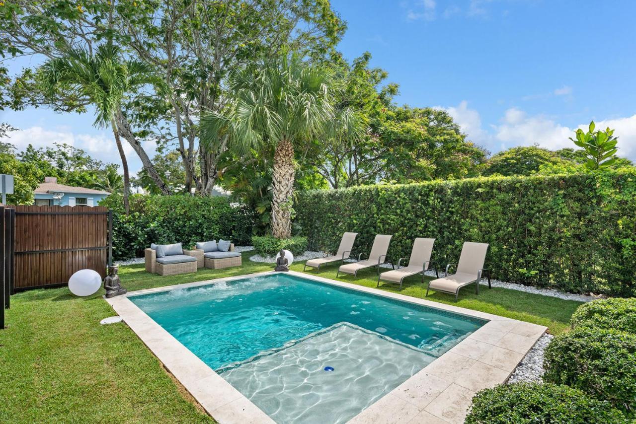 Oasis Vista Luxury Villa! 10 Min From Beach, Private Gym, Location! * Miami