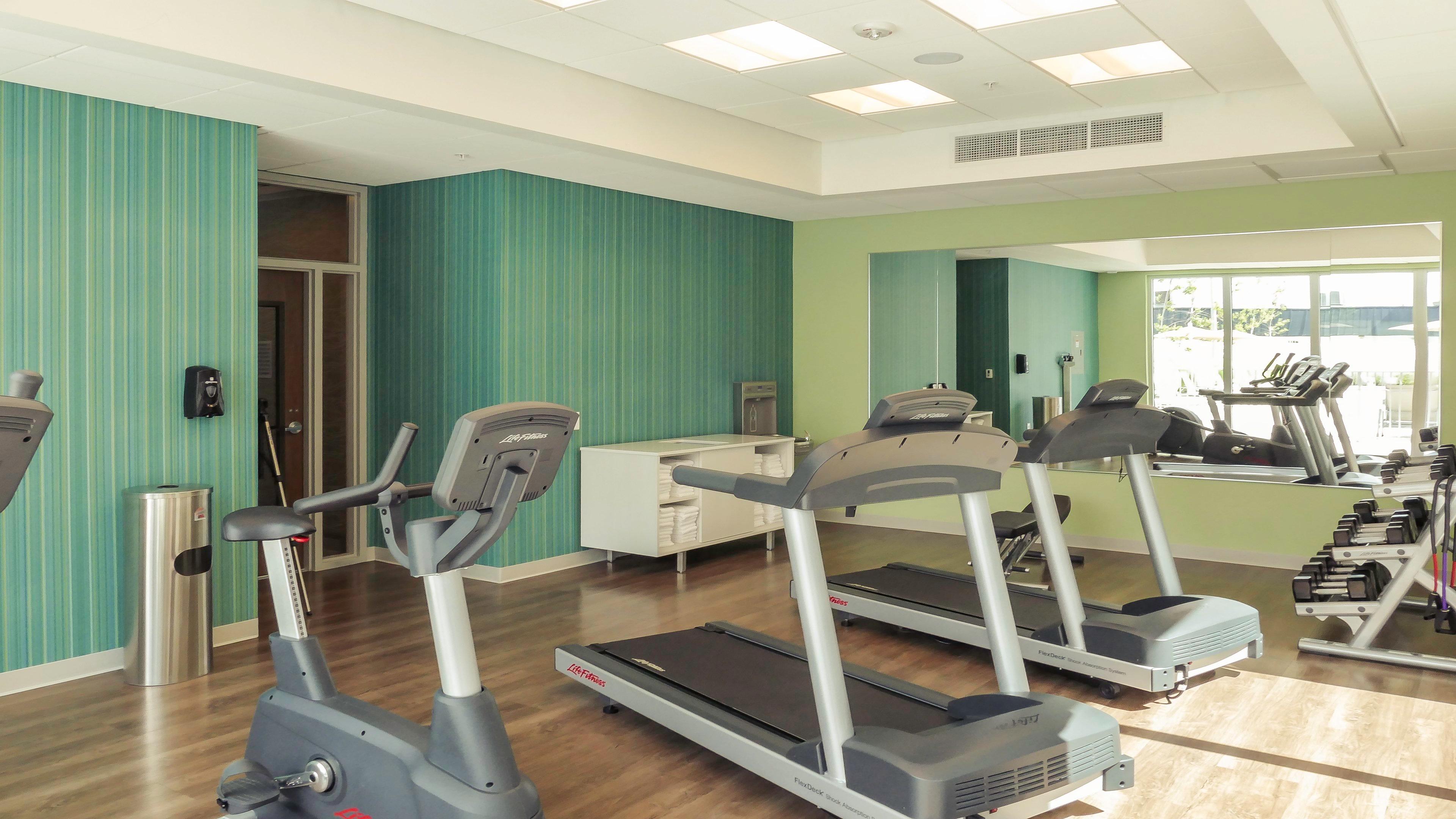 Express & Airport East By Ihg Hotel