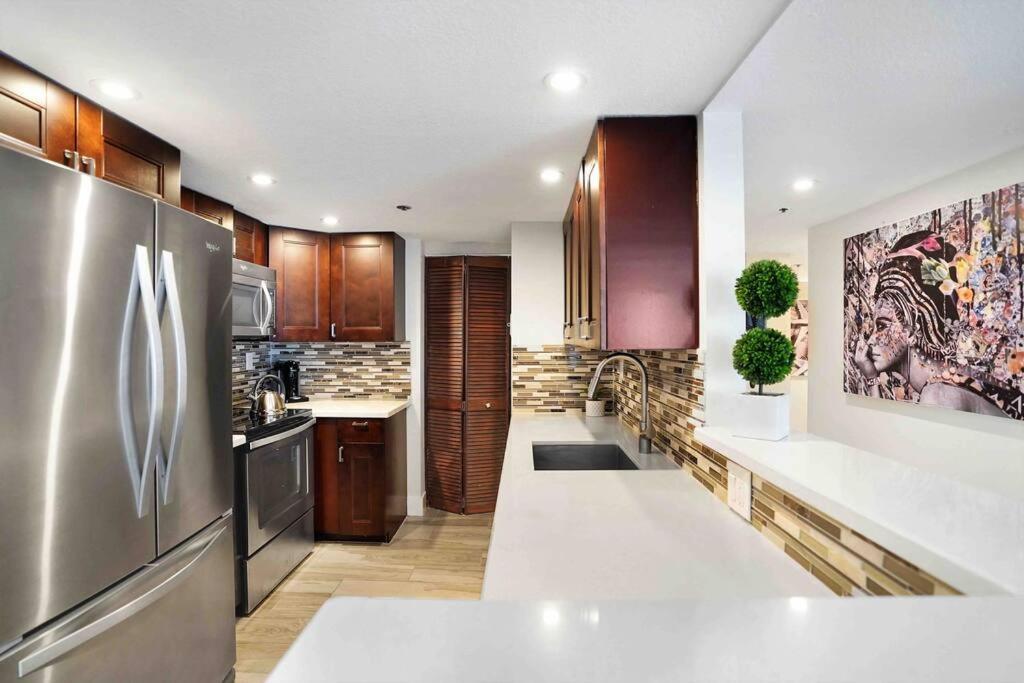 Aqua Marina! Water & Views! Apartment *