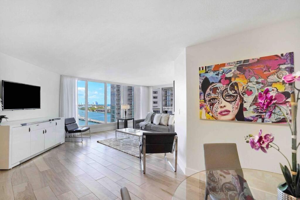 Apartment Aqua Marina! Water & Views! Miami