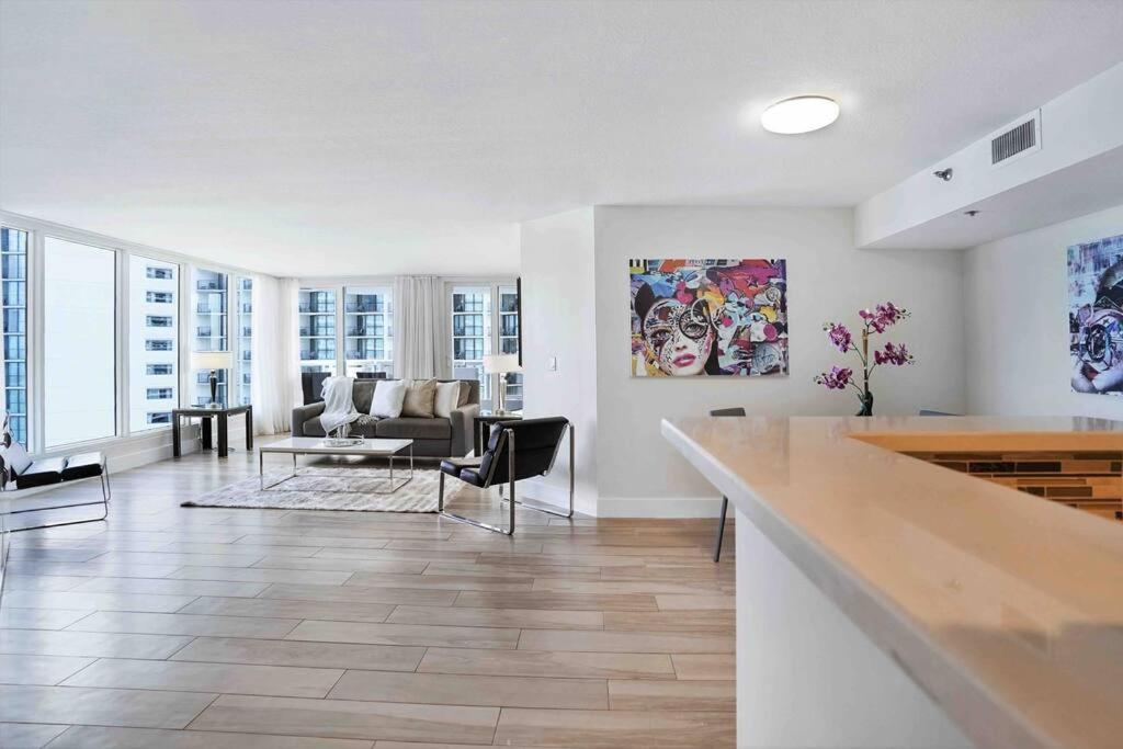 Apartment Aqua Marina! Water & Views! *