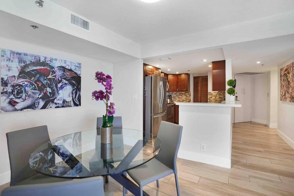 Apartment Aqua Marina! Water & Views! Miami