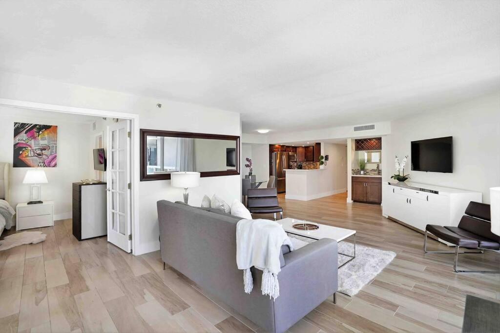 Apartment Aqua Marina! Water & Views!