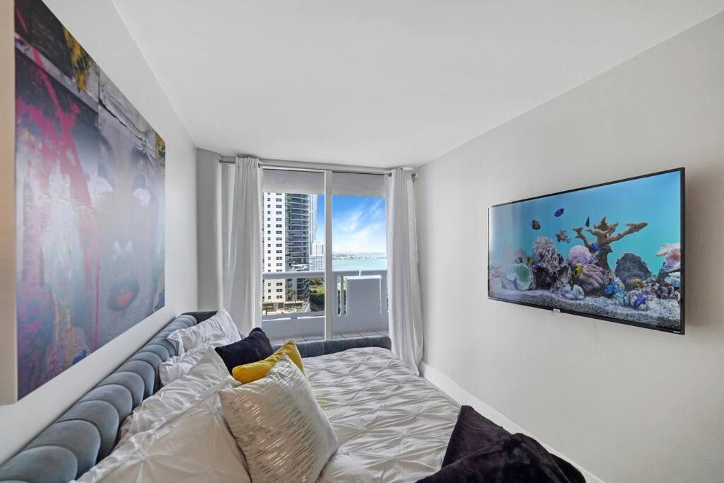 Unforgettable! Water & Park Views, 4 Bedrooms!