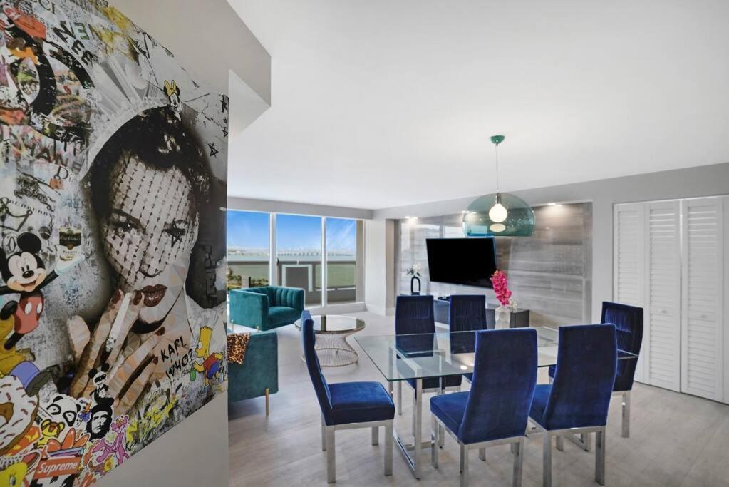 Unforgettable! Water & Park Views, 4 Bedrooms! Apartment