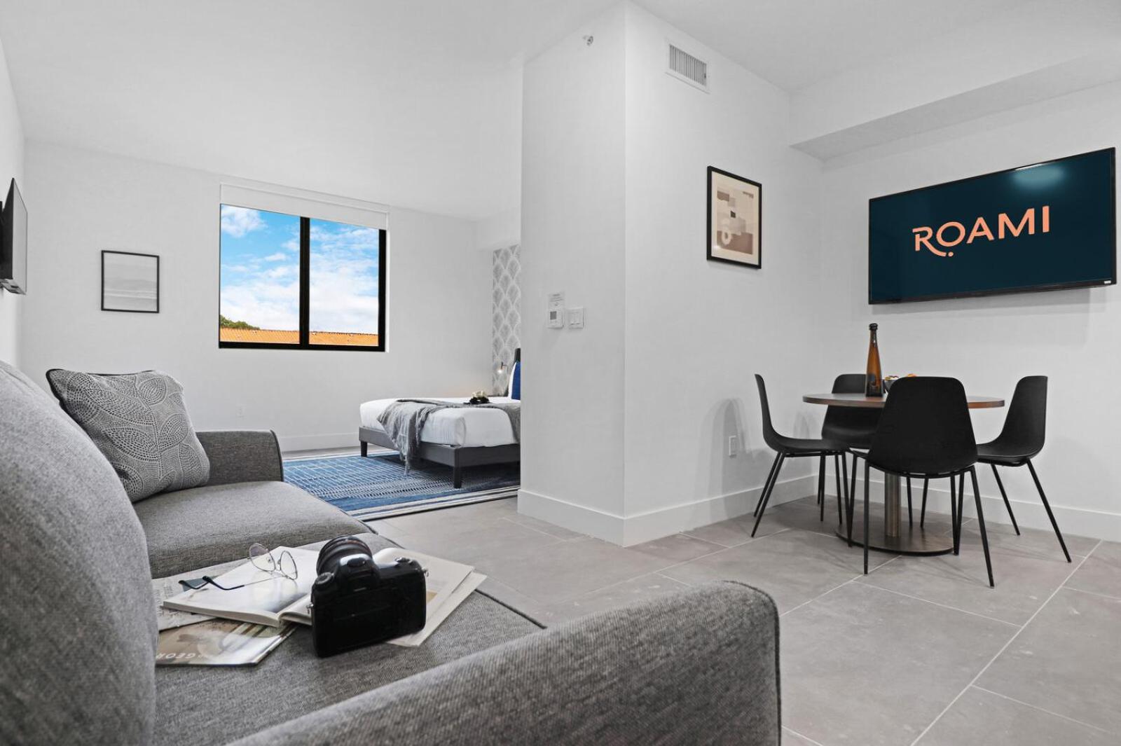 Apartment Roami At Metro Park