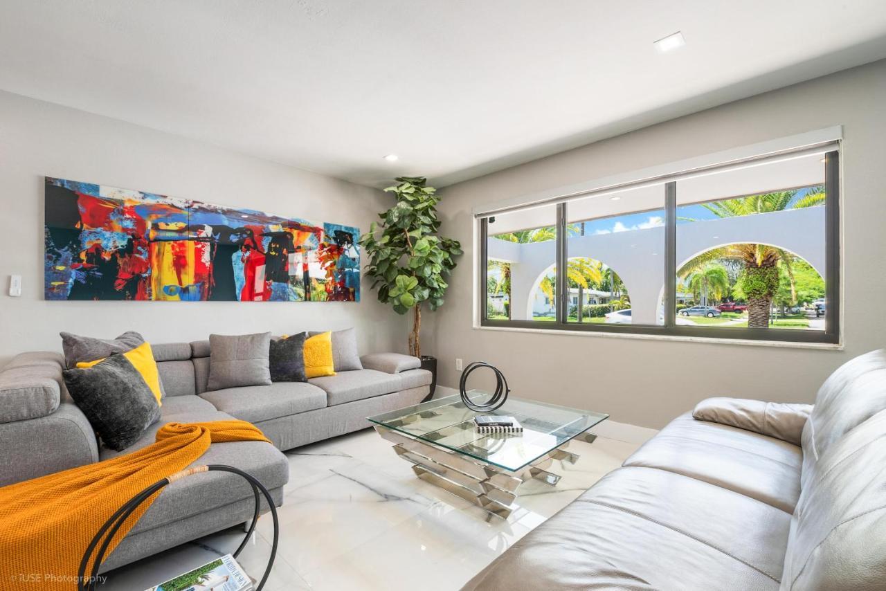 Ferienhaus The Palms/ Big Pool/ Foosball/ Pool Table Miami