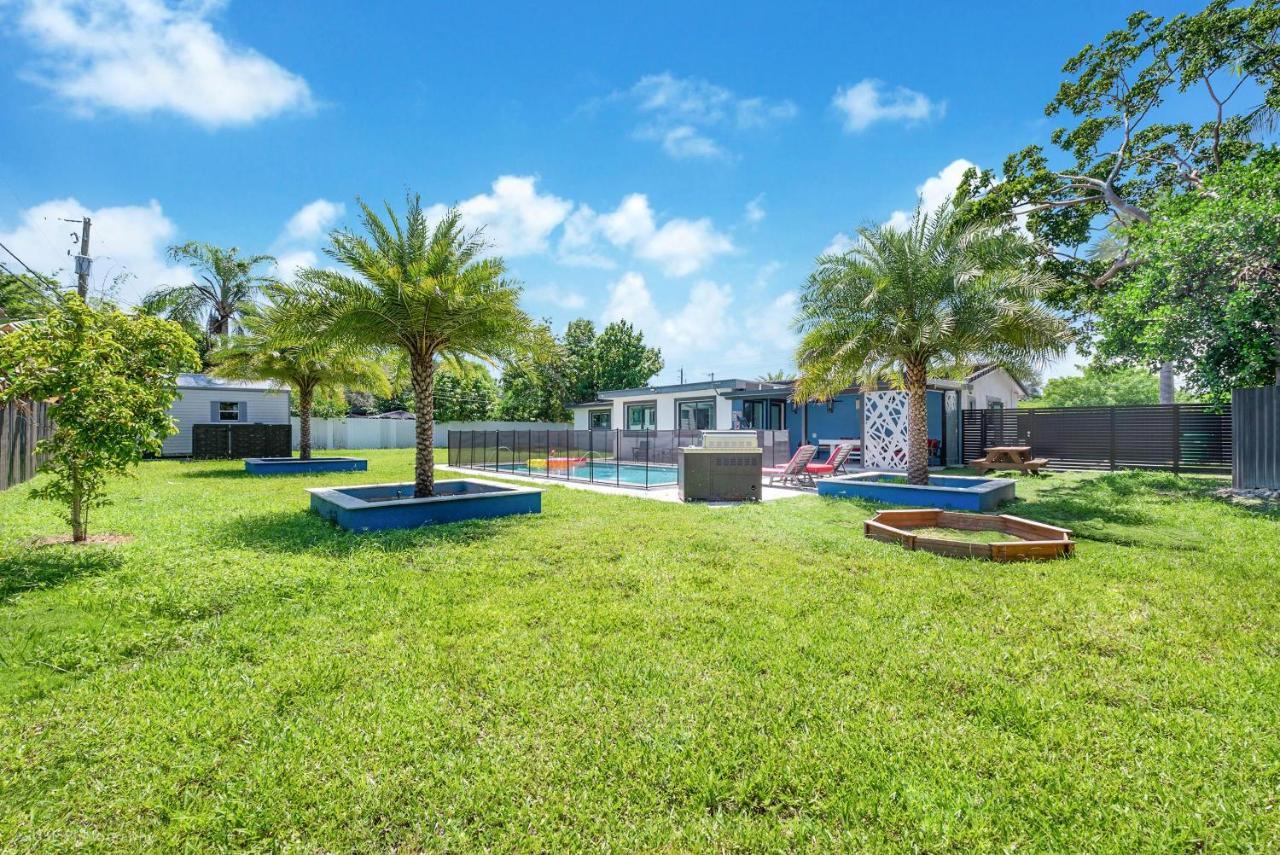 The Palms/ Big Pool/ Foosball/ Pool Table Ferienhaus