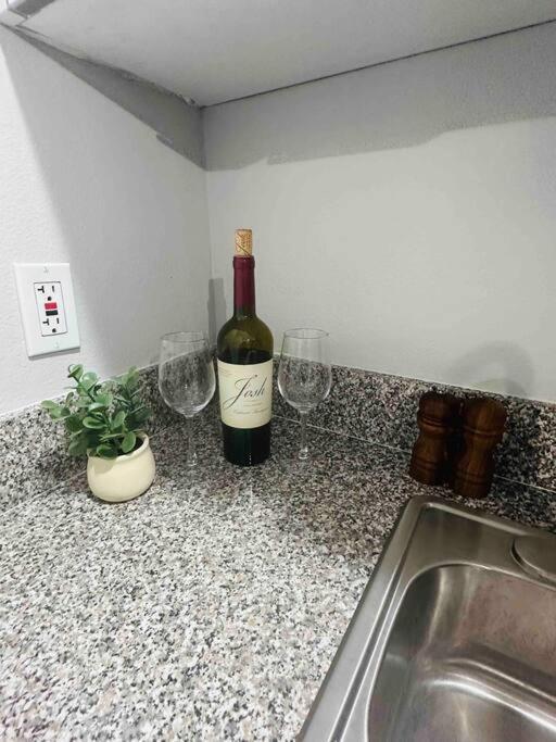 Coral Gables Near Airport And Beaches * Miami