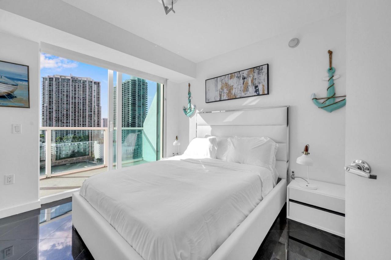 Iconic 2 Bedroom Loft Brickell-stunning Views Apartment *
