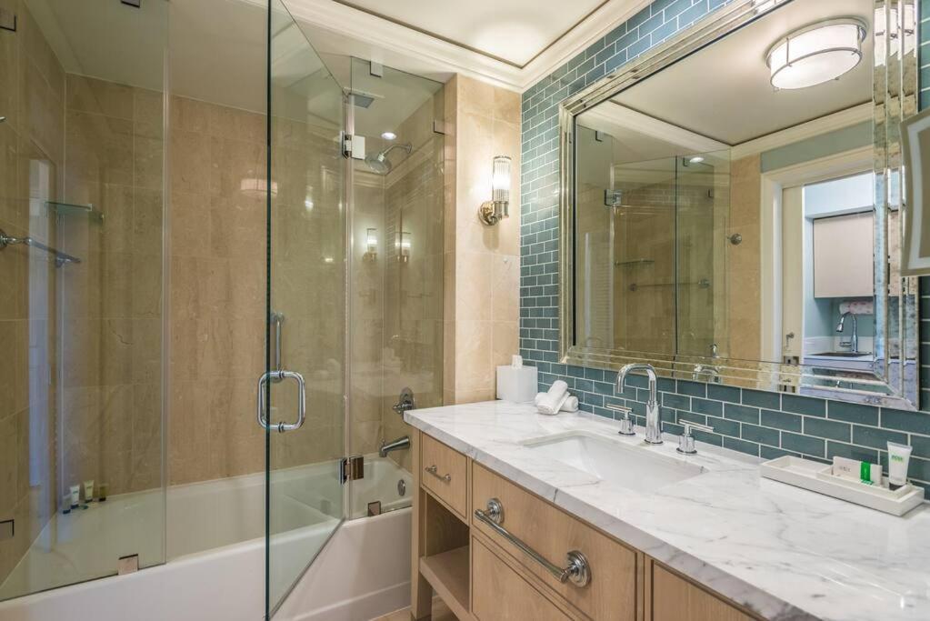 Studio Located At The Ritz Carlton Key Biscayne, Appartement