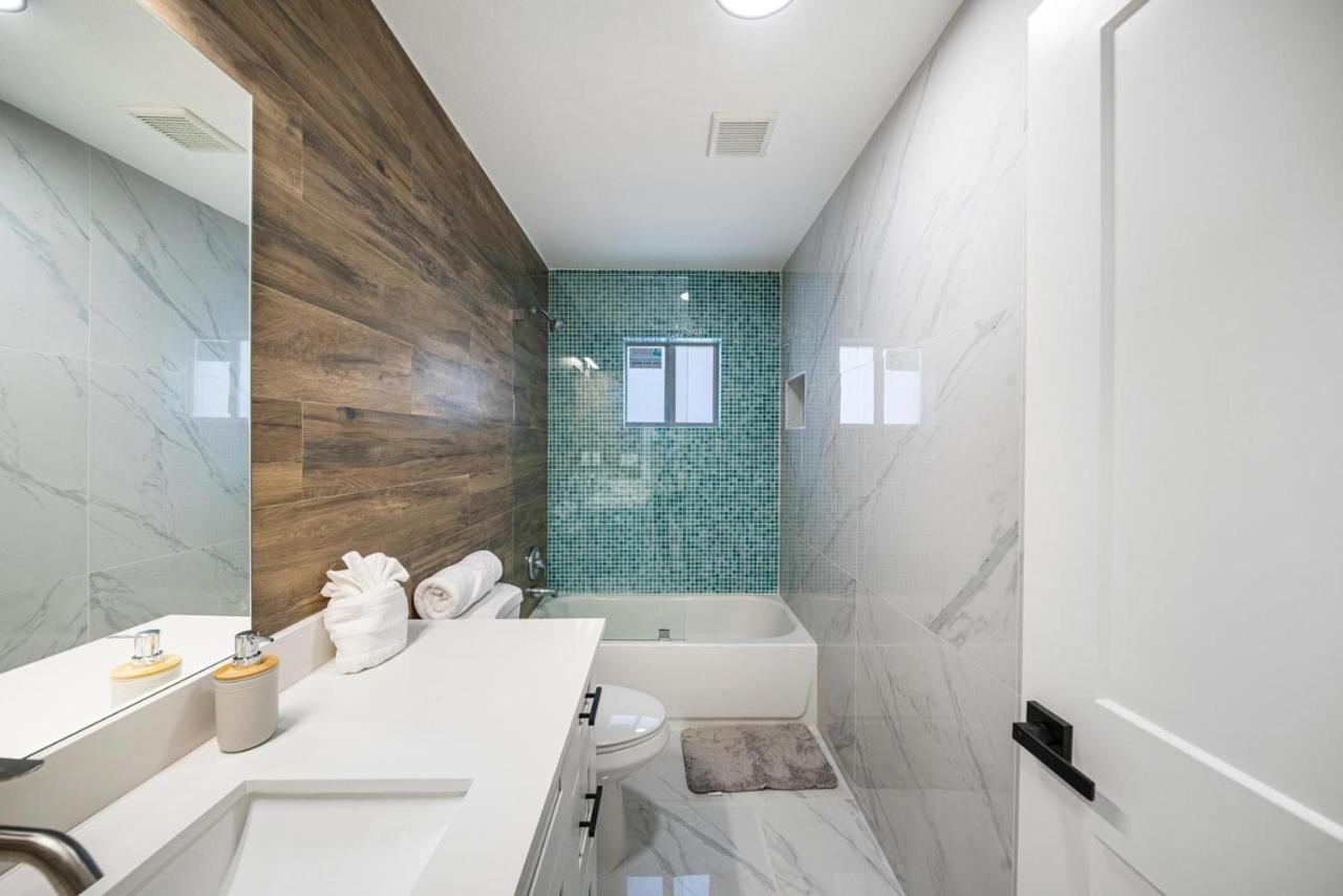 4 Bedroom Retreat Bbq Marketplace Apartment Miami