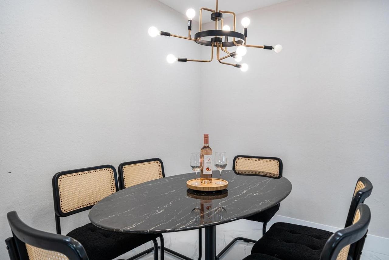 Apartment 4 Bedroom Retreat Bbq Marketplace *