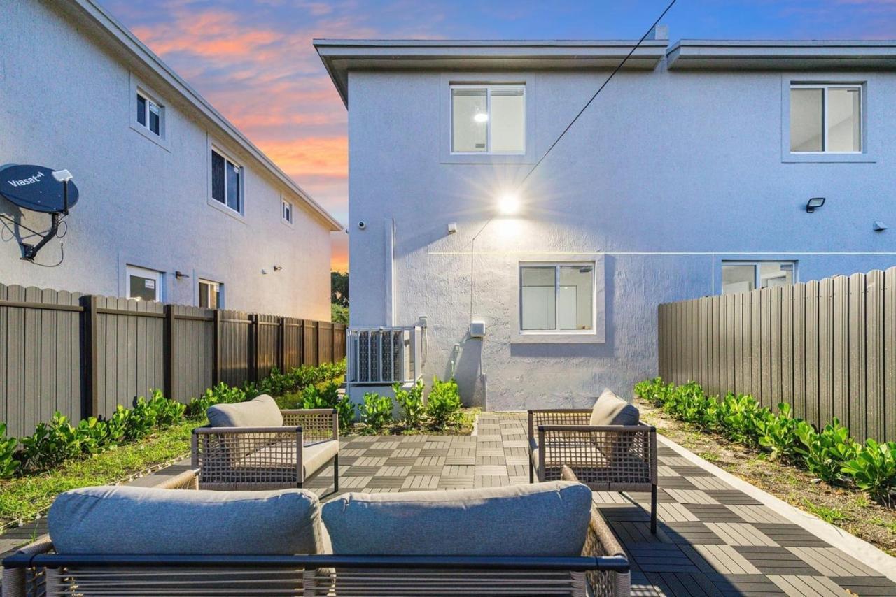 4 Bedroom Retreat Bbq Marketplace Apartment