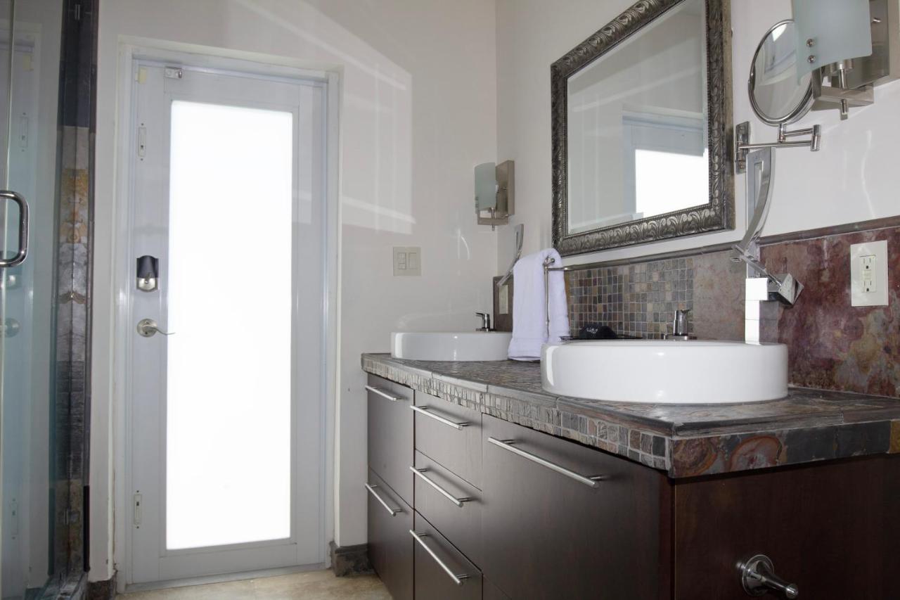 Dreampoolhousemiami