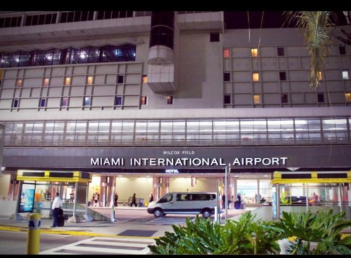 Private Near Airport - Free Parking - 01 * Miami