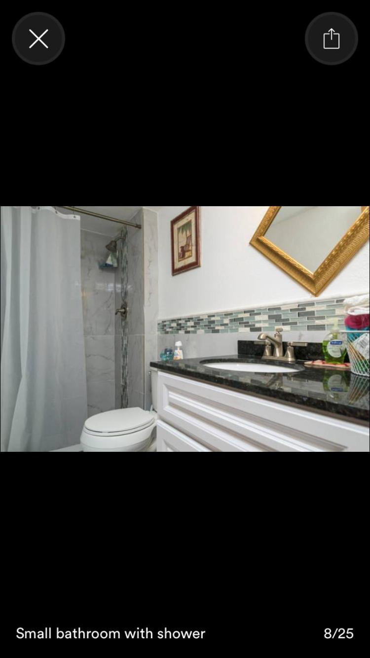 Accommodatie bij particulieren A Inside An For 1 Person Close To Beach -3 Min By Car *