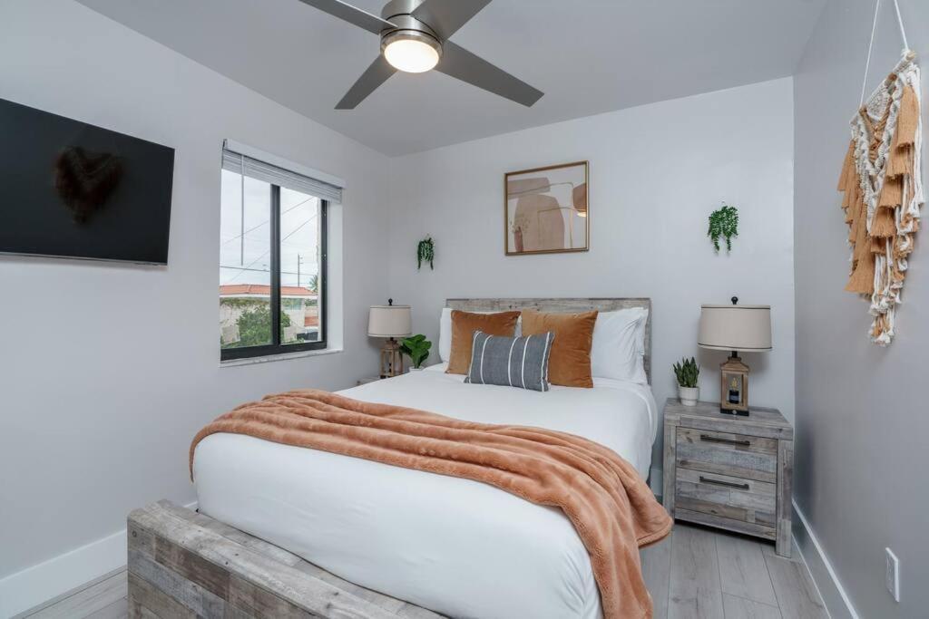 New! & Calle Ocho Simpson's Funhouse! Appartement