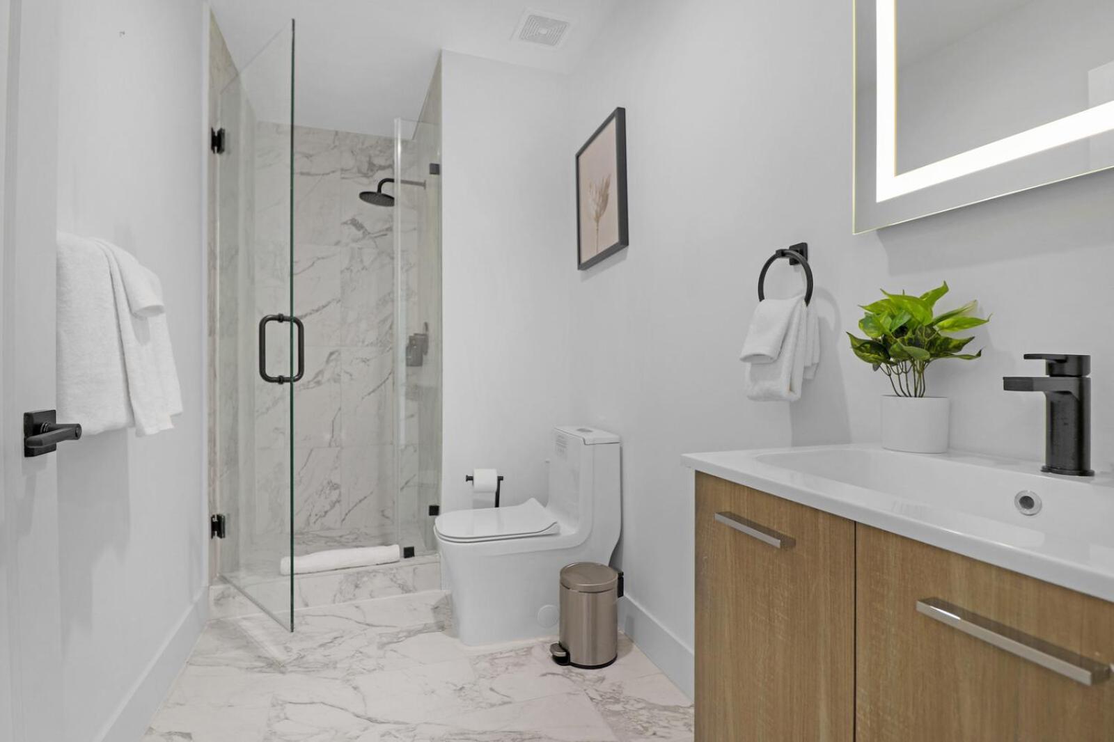 Apartment Roami At Metro Park Miami