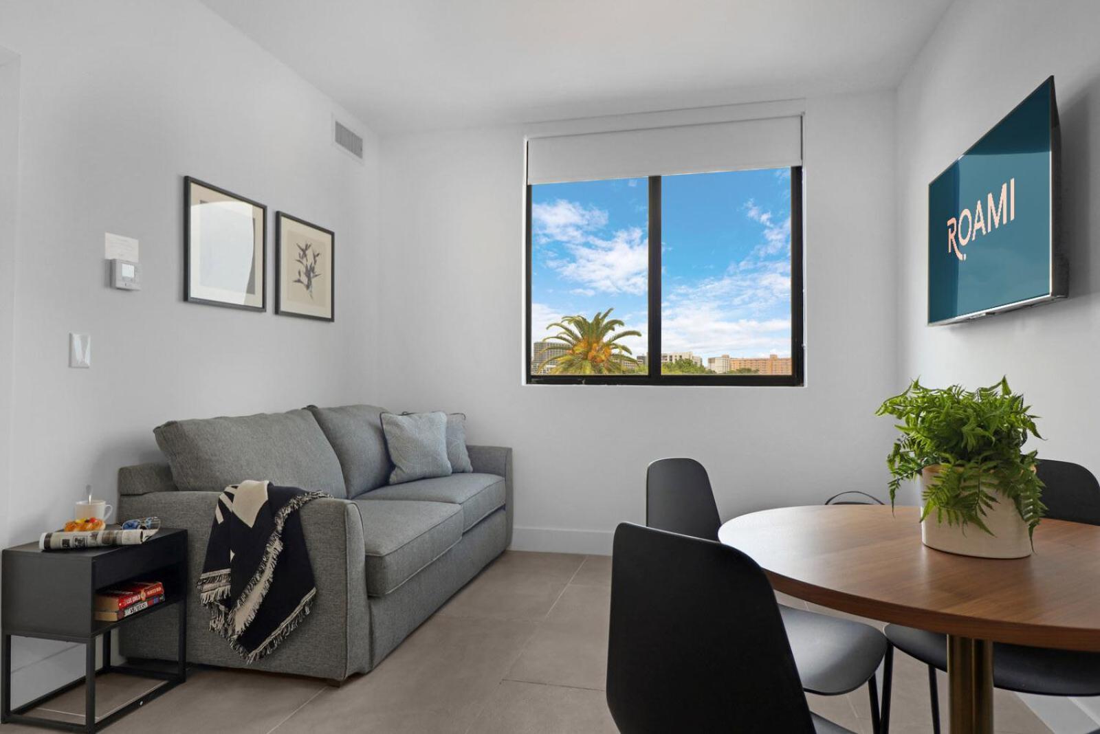 Roami At Metro Park Apartment Miami