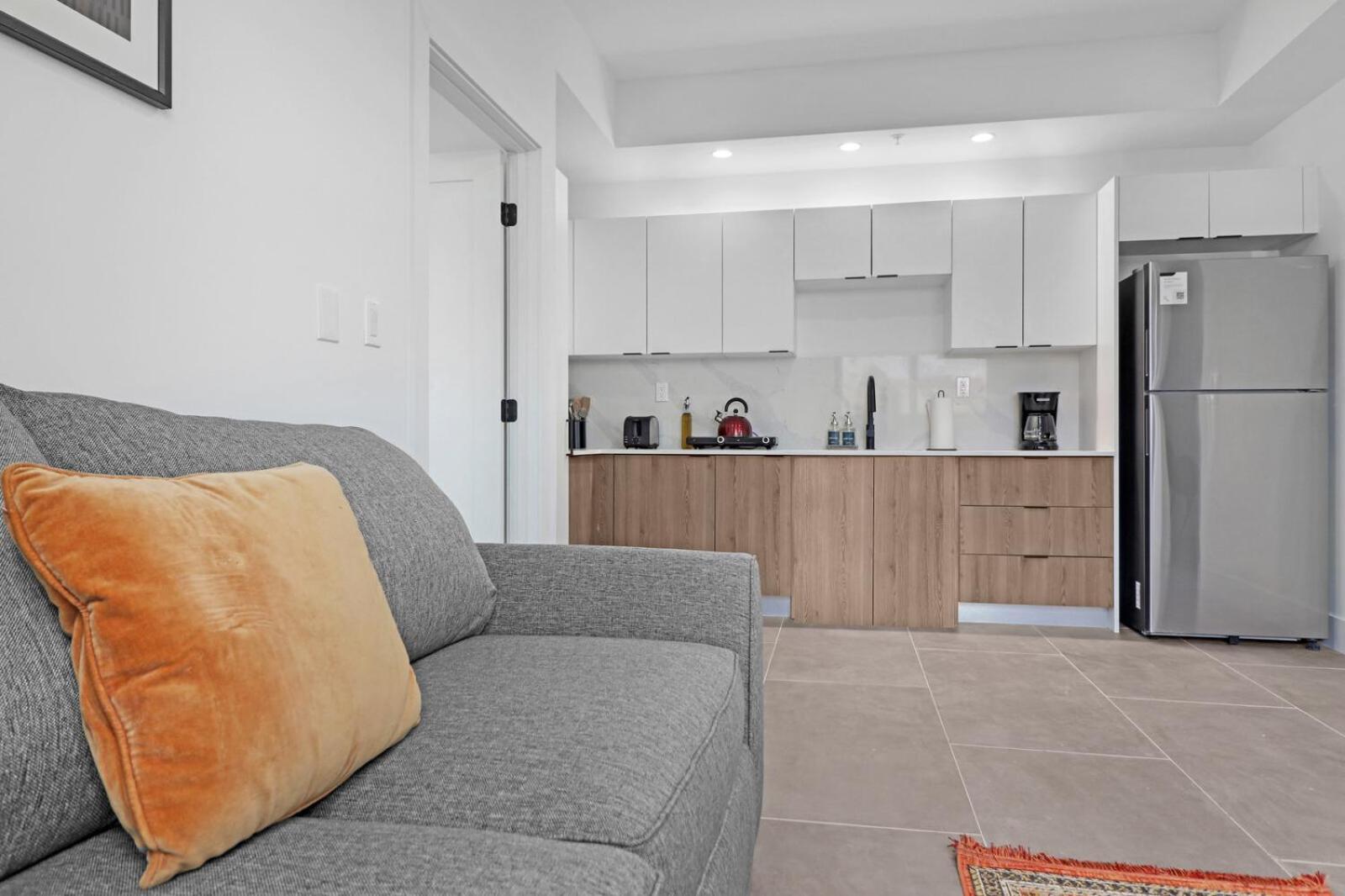 Roami At Metro Park Apartment Miami