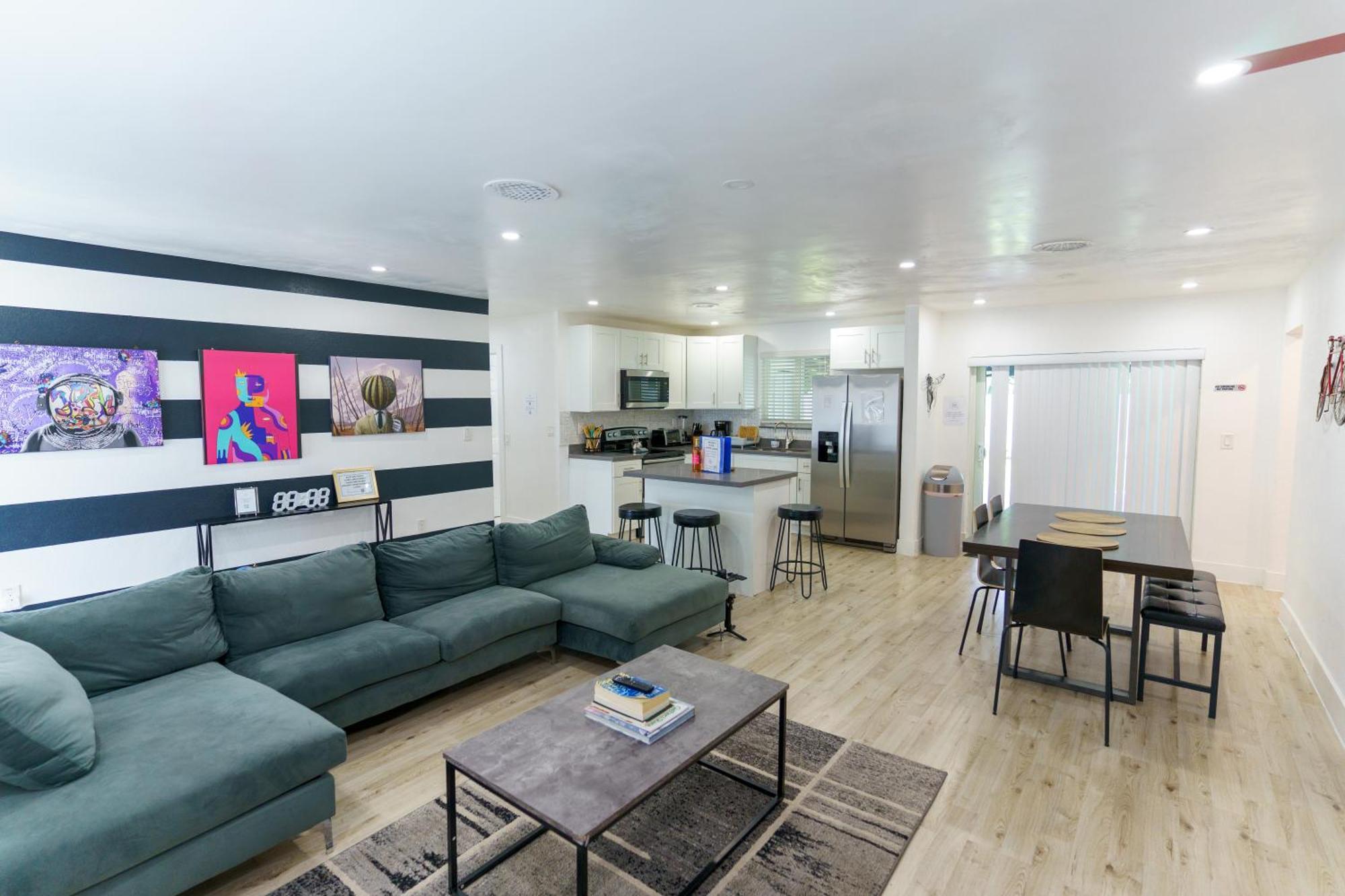 Cryptocabana Ferienhaus *