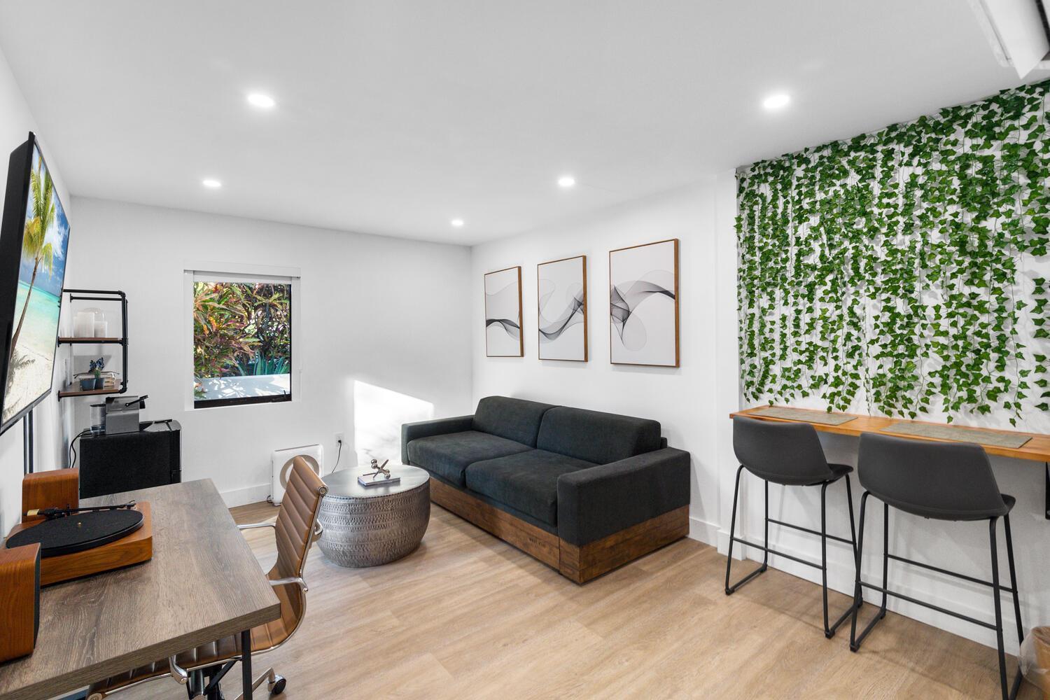 Oasis Garden In Miami! Studio Unit 1! Miami