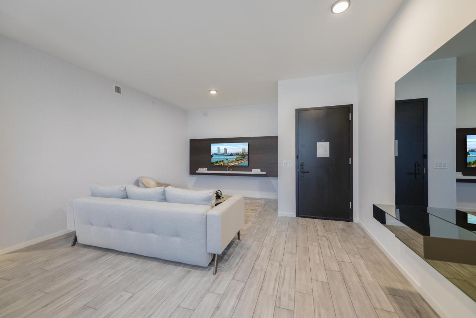 Luxury 3br Ocean Views At Bayside Apartment