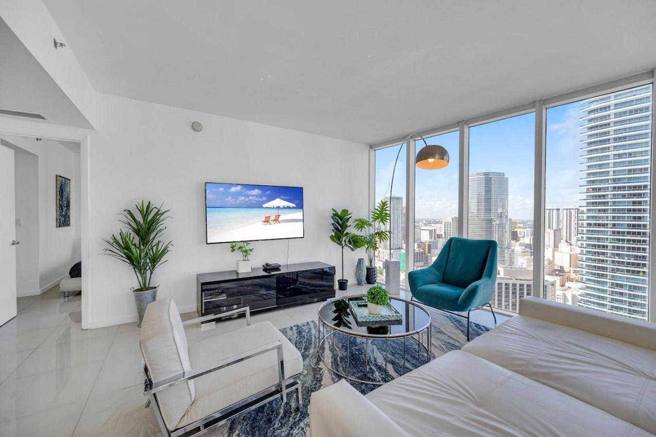 *w Icon Brickell- Luxury 2br Highrise Corner Condo** Aparthotel *