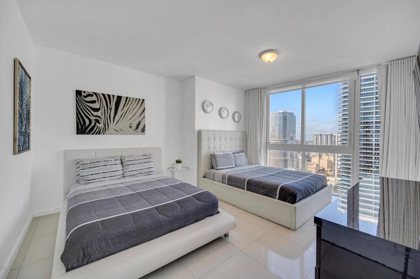 Aparthotel *w Icon Brickell- Luxury 2br Highrise Corner Condo** Miami