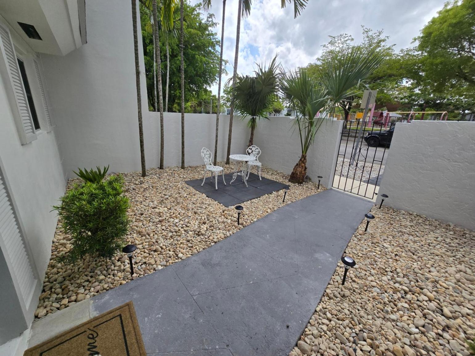 Appartement Luxurious & Spacious Townhouse In Prime Location *