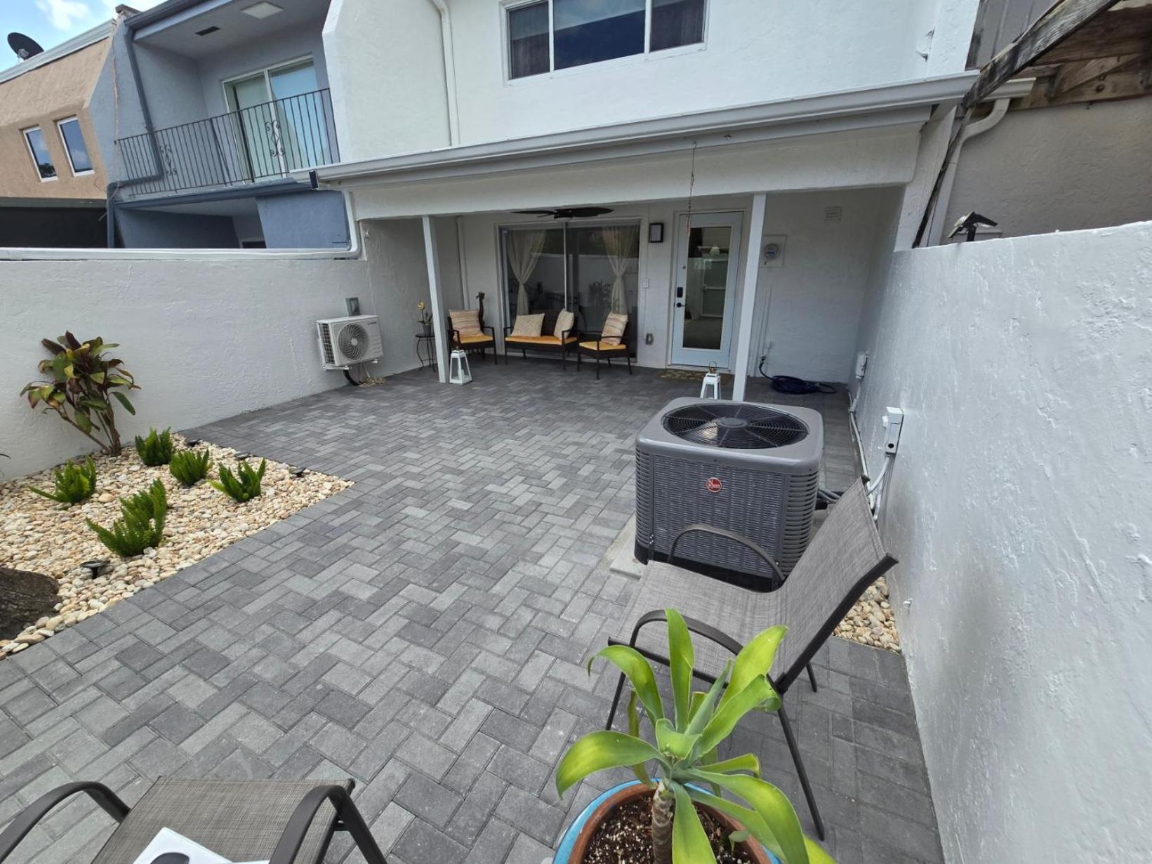 Appartement Luxurious & Spacious Townhouse In Prime Location *