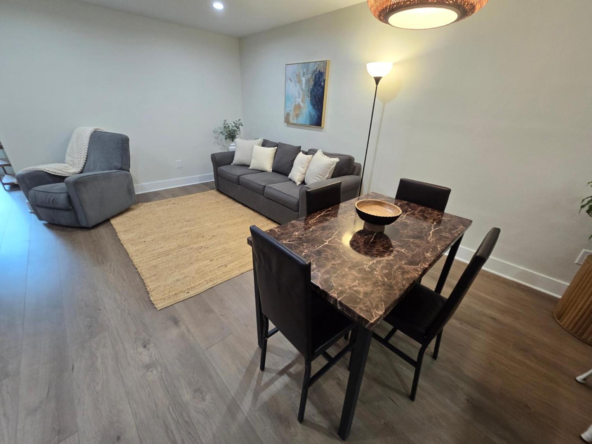 Appartement Luxurious & Spacious Townhouse In Prime Location *