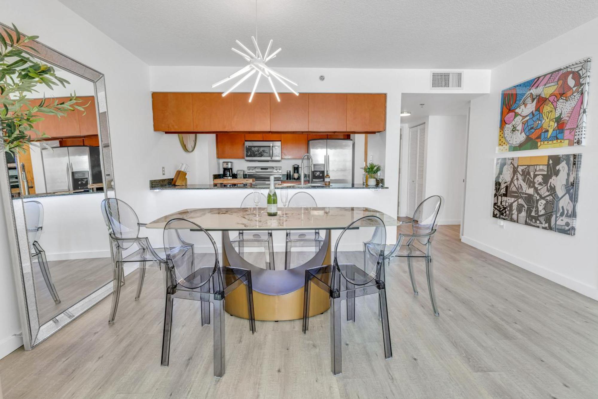 Oceanside Penthouse In Brickell Miami, Pool, Free Parking