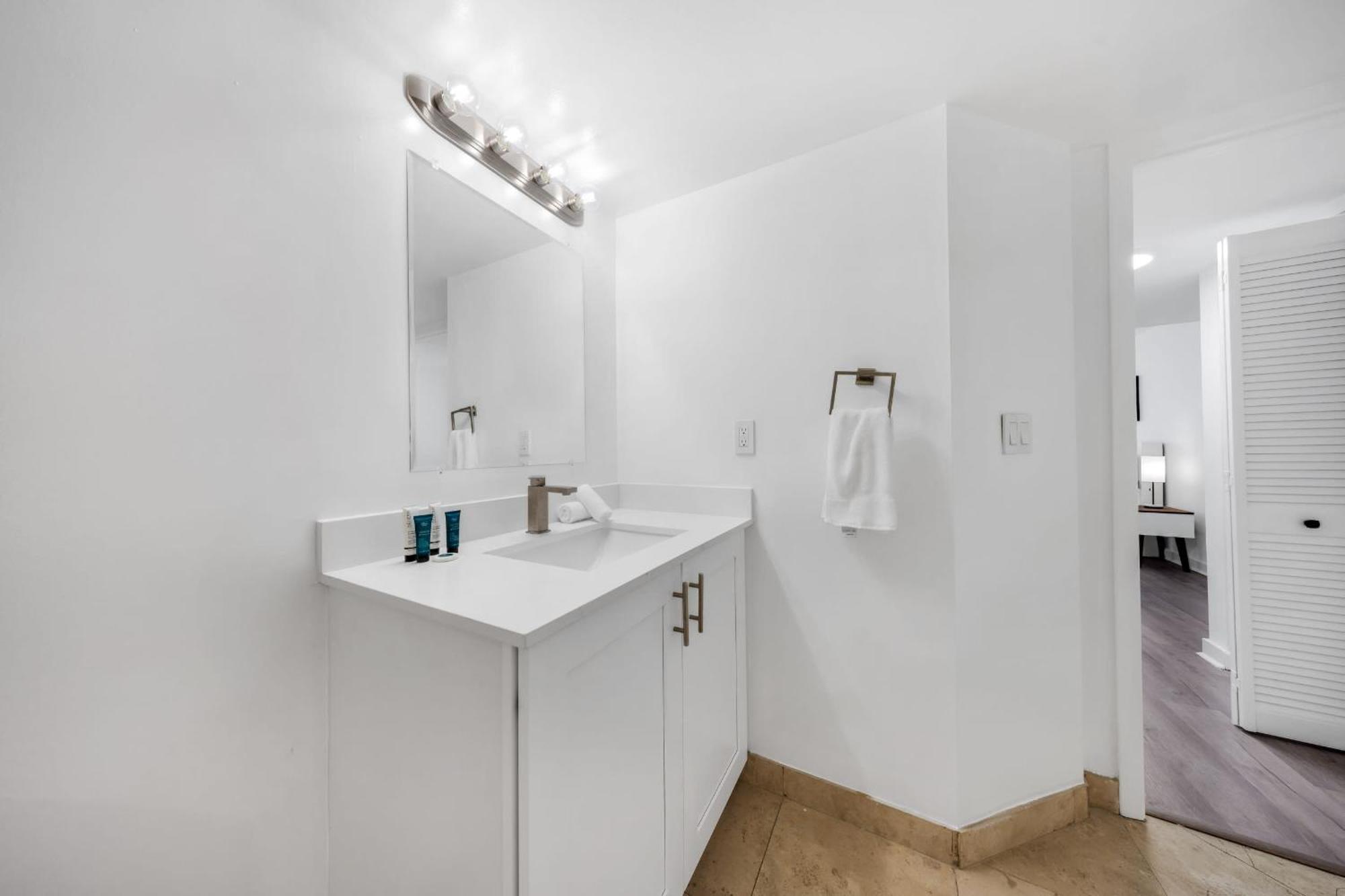 Heat Wave Biscayne Bay Holiday home *