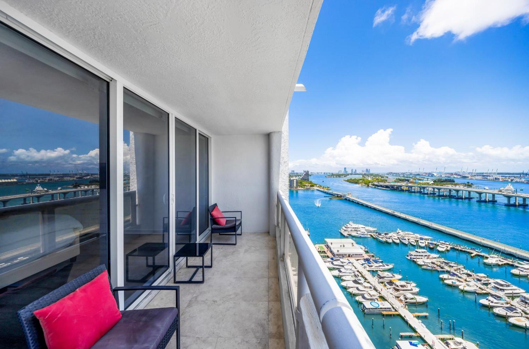 Heat Wave Biscayne Bay Miami