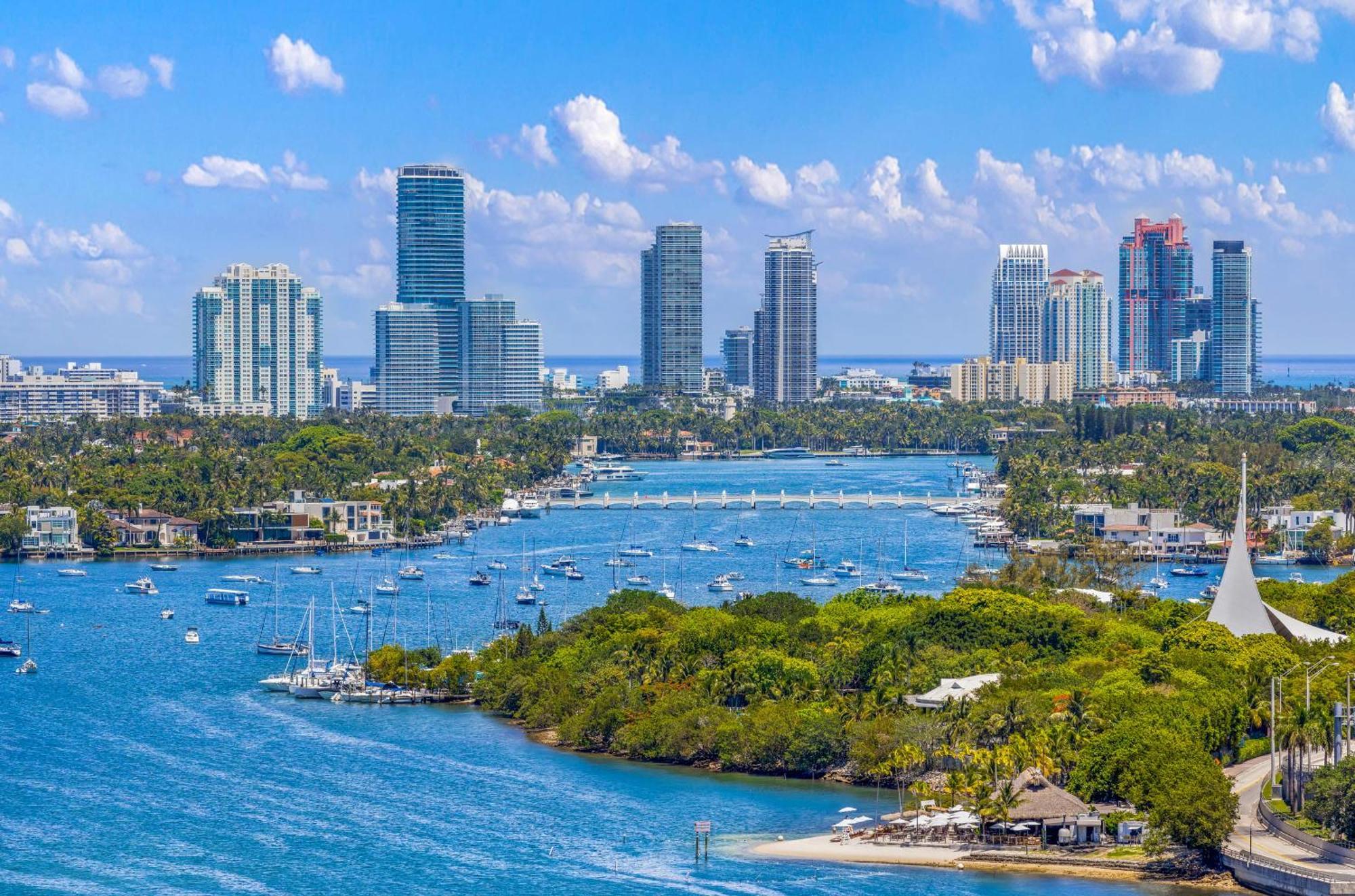 Heat Wave Biscayne Bay Holiday home *
