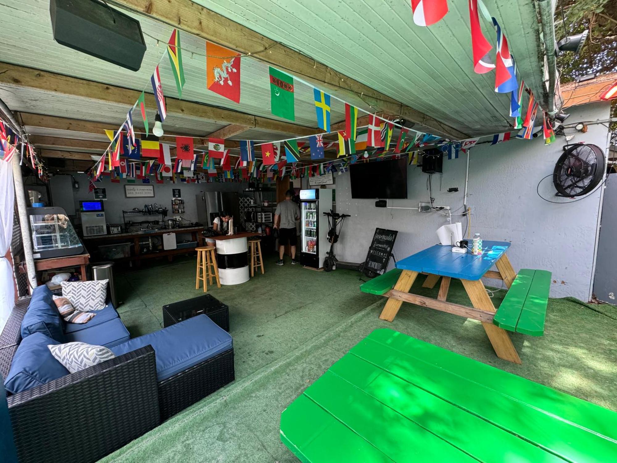 Oqp Vacations Hostel