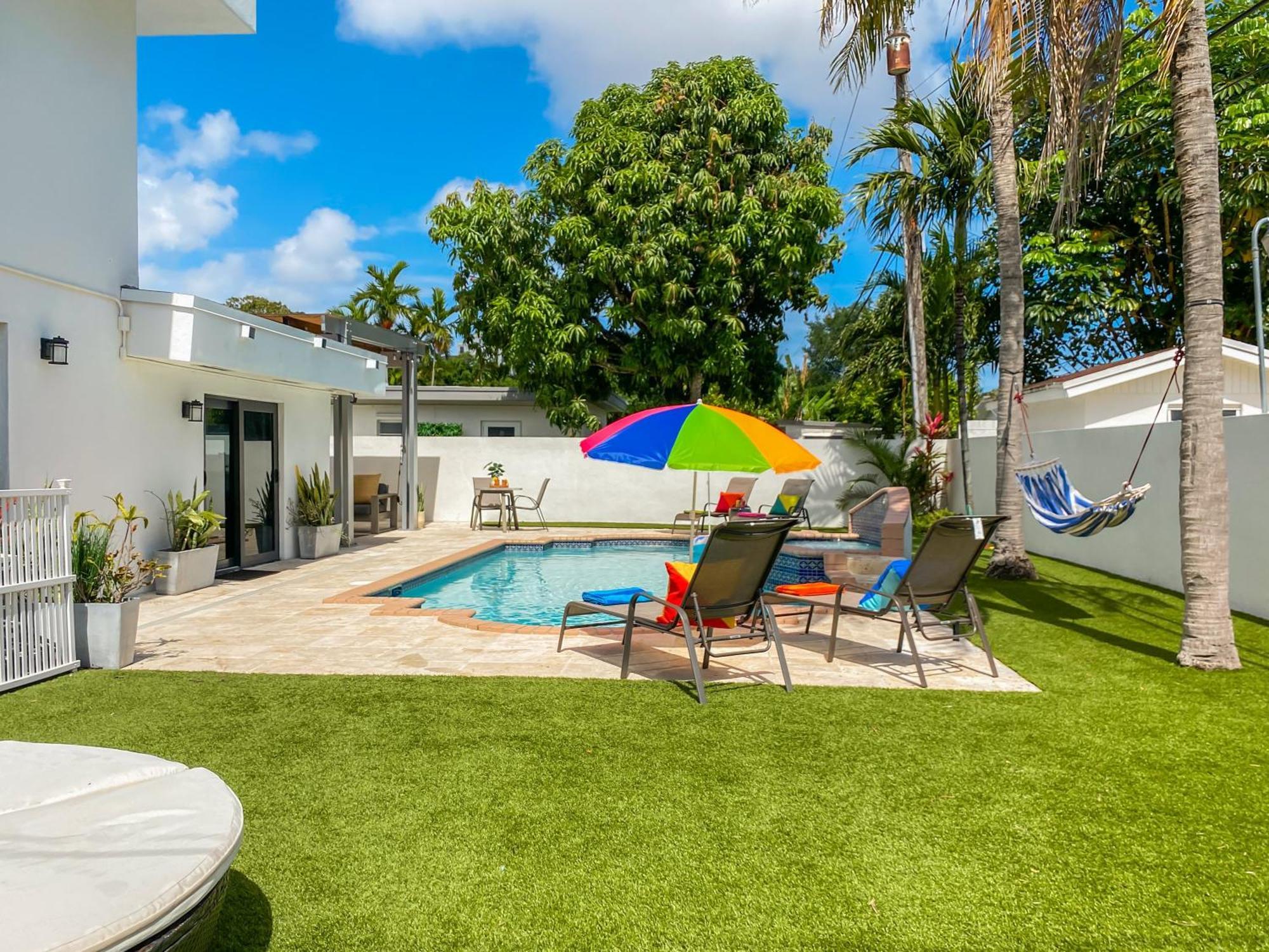 Palma - Prime Location, Pool, Game Room, Outdoor Kitchen *