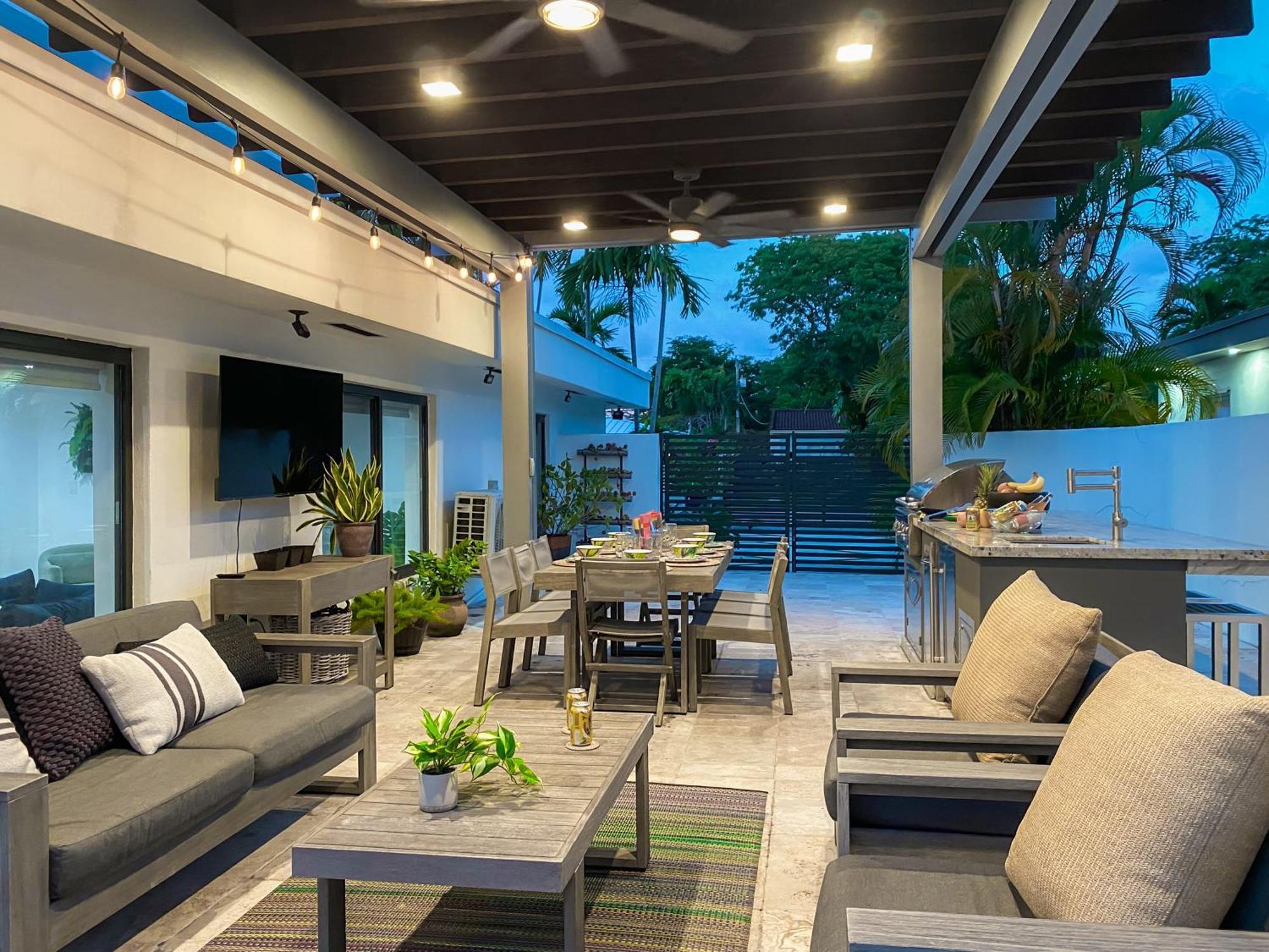 Palma - Prime Location, Pool, Game Room, Outdoor Kitchen * Miami