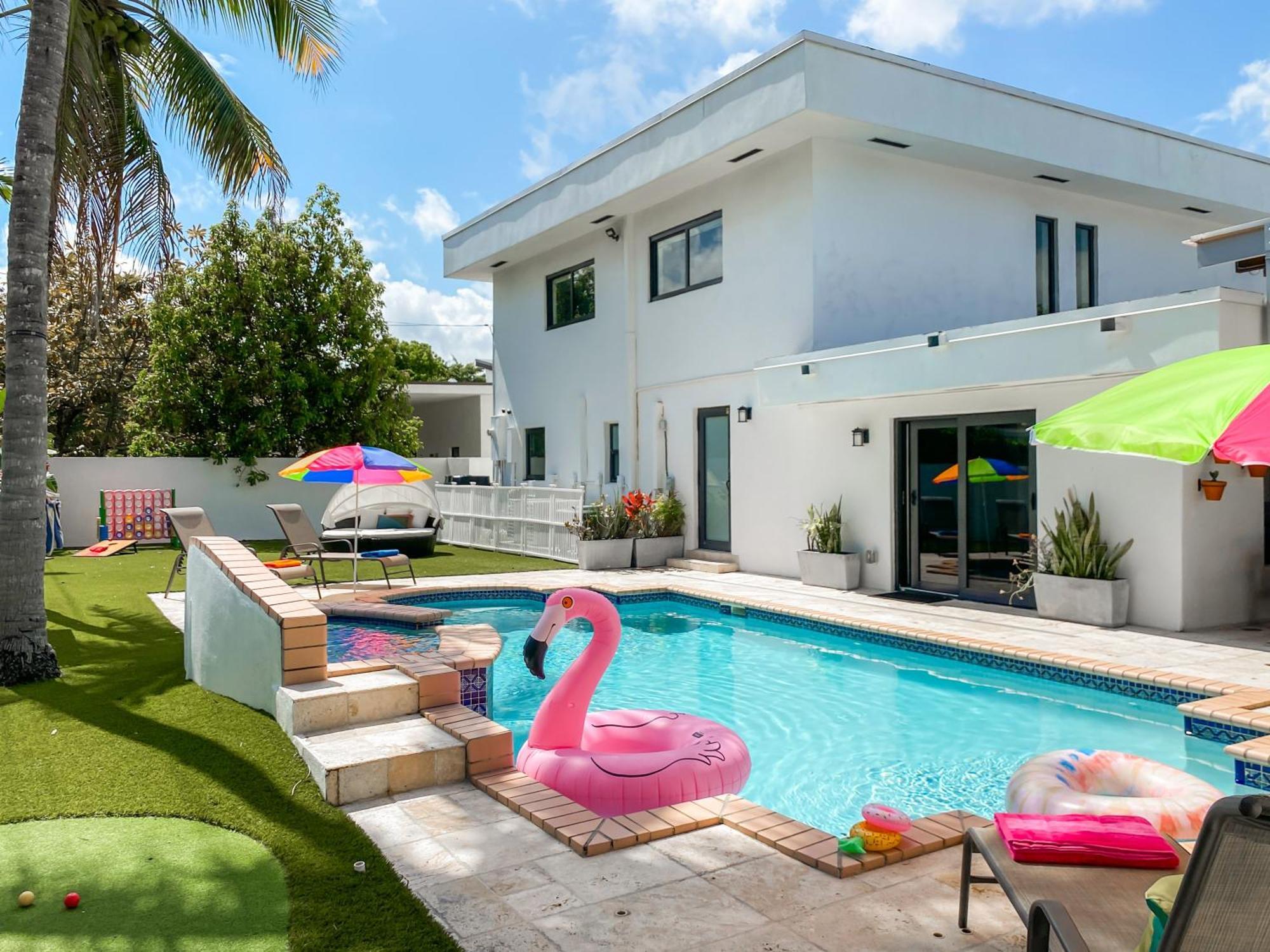 Palma - Prime Location, Pool, Game Room, Outdoor Kitchen *