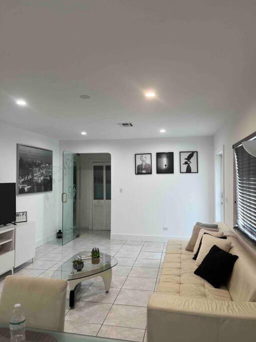 Holiday home Ana House In Miami